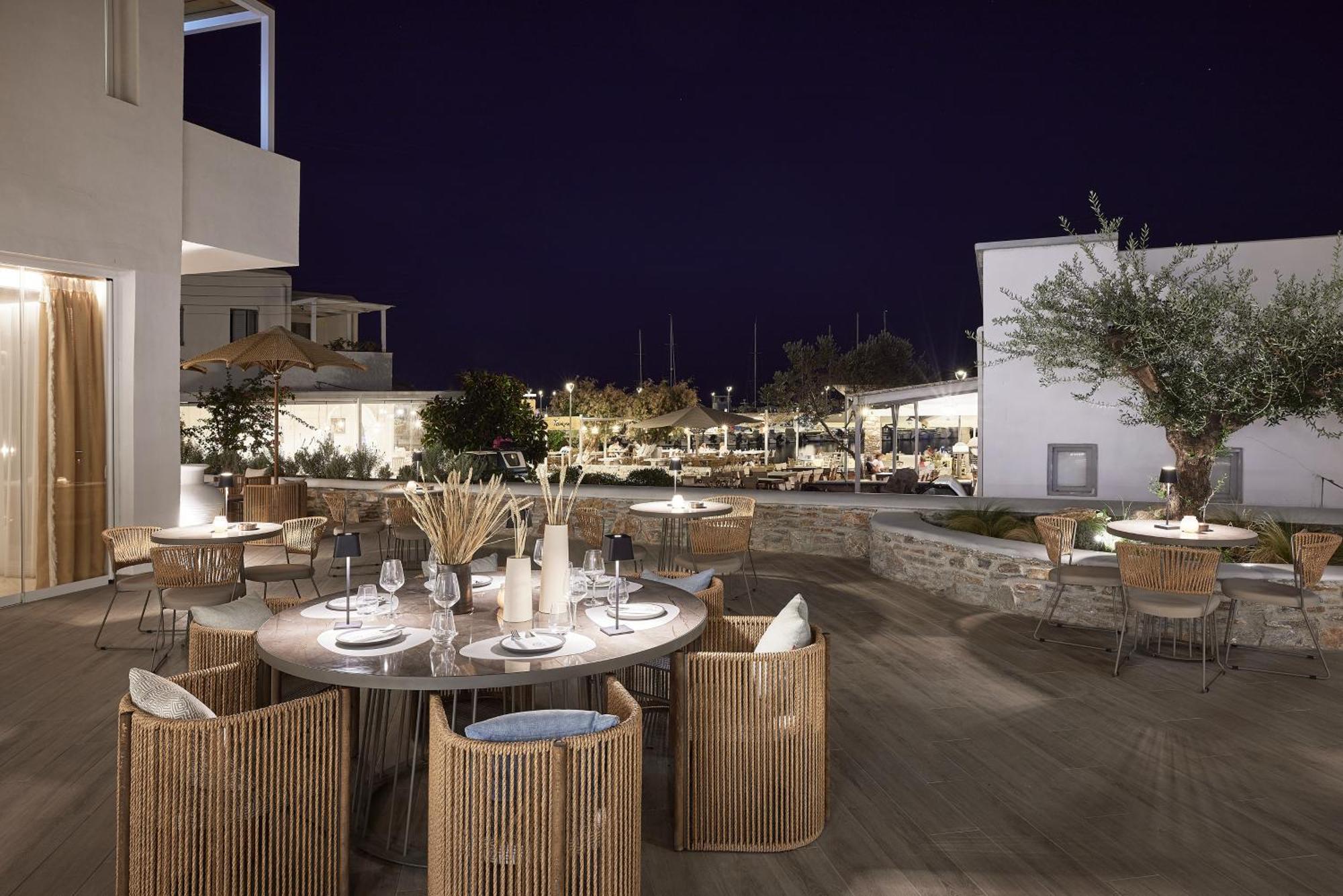 Kythnos Bay Hotel Loutrá Esterno foto